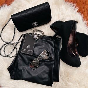 BAGATELLE Collection Women’s Faux Leather Leggings NWT | Size M